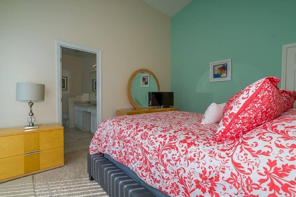 2025 Vacation Savings Secure Your Spot Today Orlando Exterior photo
